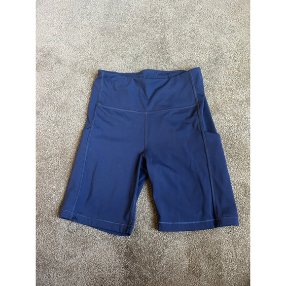 Women's Athleta Ultimate Stash Pocket 7" Athletic Shorts S Navy - Picture 2 of 10